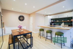 Photo 17- click for photo gallery